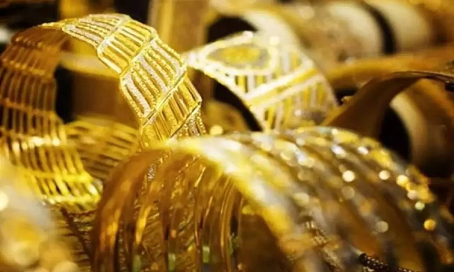 Gold-Silver Price Today: दिवाली में होंगी सोने के दाम में भारी गिरावट, जानें कितनी कम होंगी कीमते,