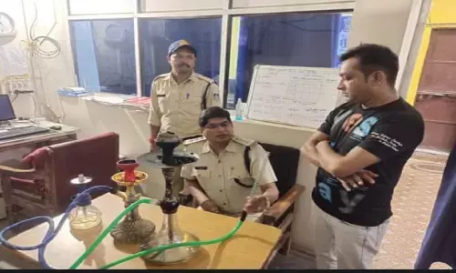 रीवा में टी 3 रेस्टोरेंट में दबिश, तीन हुक्का लाउंज जब्त, आहाता व ढाबा में मिले नशेड़ी