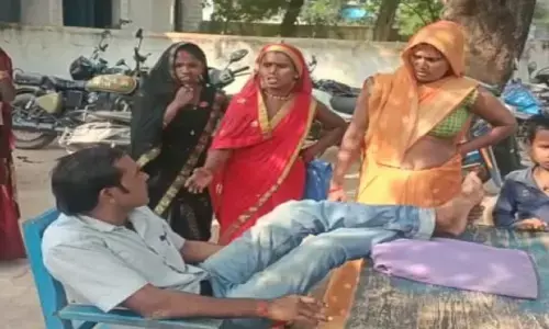 एमपी के सीधी में पैसे लेने के बाद भी वकील ने नहीं किया काम तो महिलाओं ने कर दी धुनाई, जानिए क्या है मामला