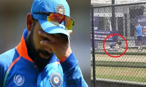 Virat Kohli Injured: रोहित के बाद विराट कोहली हुए इंजर्ड! कल India Vs England Semi Finals है Virat Kohli Injured: रोहित के बाद विराट कोहली हुए इंजर्ड! कल India Vs England Semi Finals है