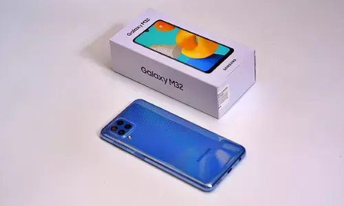 Samsung Galaxy M32 : 6000mah बैटरी वाला स्मार्टफोन, पावरबैंक की नहीं पड़ेगी जरूरत सिंगल चार्ज में 2 दिन चलाएं Samsung Galaxy M32 : 6000mah बैटरी वाला स्मार्टफोन, पावरबैंक की नहीं पड़ेगी जरूरत सिंगल चार्ज में 2 दिन चलाएं