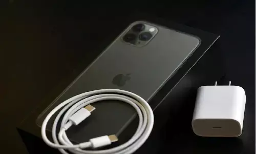 अब मोबाइल और लैपटॉप में लगेगा एक ही प्रकार का चार्जर, भारत में लागू होगा Universal Charger Norm अब मोबाइल और लैपटॉप में लगेगा एक ही प्रकार का चार्जर, भारत में लागू होगा Universal Charger Norm