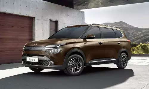 जल्द लांच होगी Kia Carens CNG, अर्टिगा को देगी टक्कर, जानें खासियत जल्द लांच होगी Kia Carens CNG, अर्टिगा को देगी टक्कर, जानें खासियत