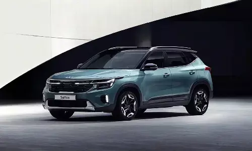 Kia Seltos Facelift : किया ने पेश की सेल्टोस फेसलिफ्ट, जानें कितनी बेहतर हुई
