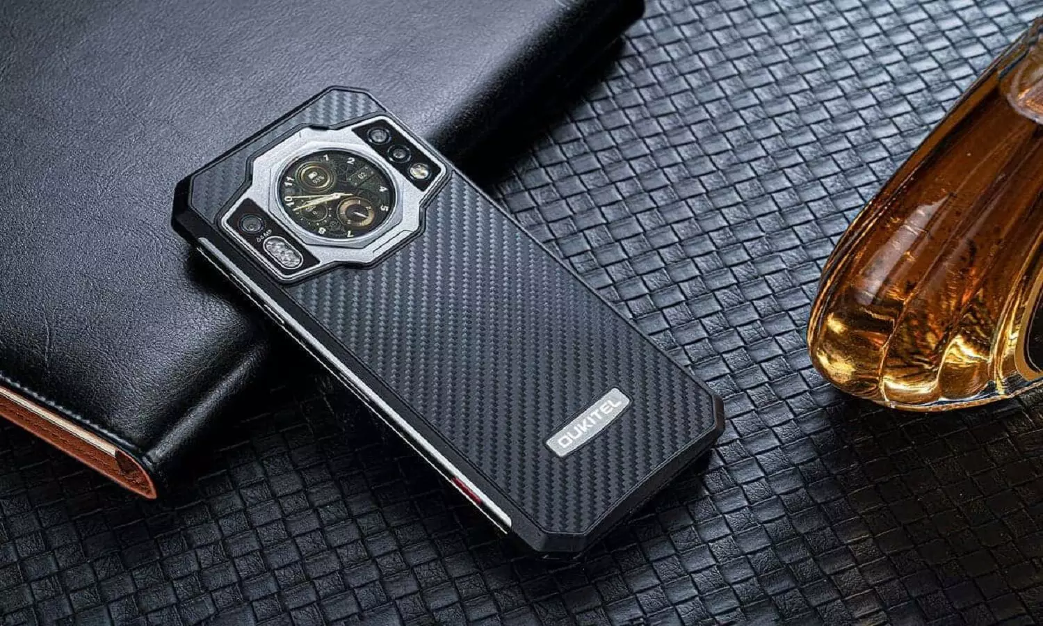 9800mAh की बैटरी के साथ लांच हुआ स्मार्टफोन का भगवान, 25000 रूपए से भी कम कीमत