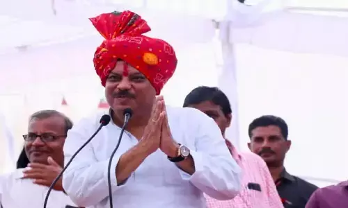 MP के पूर्व मंत्री एवं कांग्रेस विधायक उमंग सिंघार की पत्नी ने रेप का केस दर्ज कराया, कहा- अलग-अलग सामान लाकर अप्राकृतिक कृत्य करते हैं MP के पूर्व मंत्री एवं कांग्रेस विधायक उमंग सिंघार की पत्नी ने रेप का केस दर्ज कराया, कहा- अलग-अलग सामान लाकर अप्राकृतिक कृत्य करते हैं