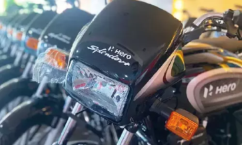 Hero Company News: हीरो कंपनी की गाड़ियां होंगी महंगी, कब से बढ़ेंगी कीमत जान लें Hero Company News: हीरो कंपनी की गाड़ियां होंगी महंगी, कब से बढ़ेंगी कीमत जान लें