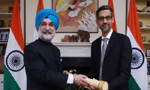सुंदर पिचाई पद्म भूषण से सम्मानित: बोले- भारत मेरा एक हिस्सा, जहां जाता हूं इसे अपने साथ लेकर जाता हूं