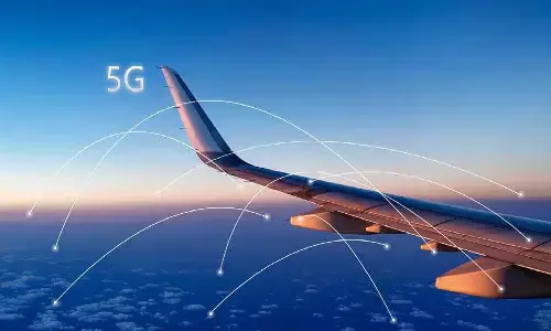 स्मार्टफोन से Airplane Mode फीचर बंद होने वाला है! फिर क्या प्लेन में इंटरनेट चला सकते हैं? स्मार्टफोन से Airplane Mode फीचर बंद होने वाला है! फिर क्या प्लेन में इंटरनेट चला सकते हैं?