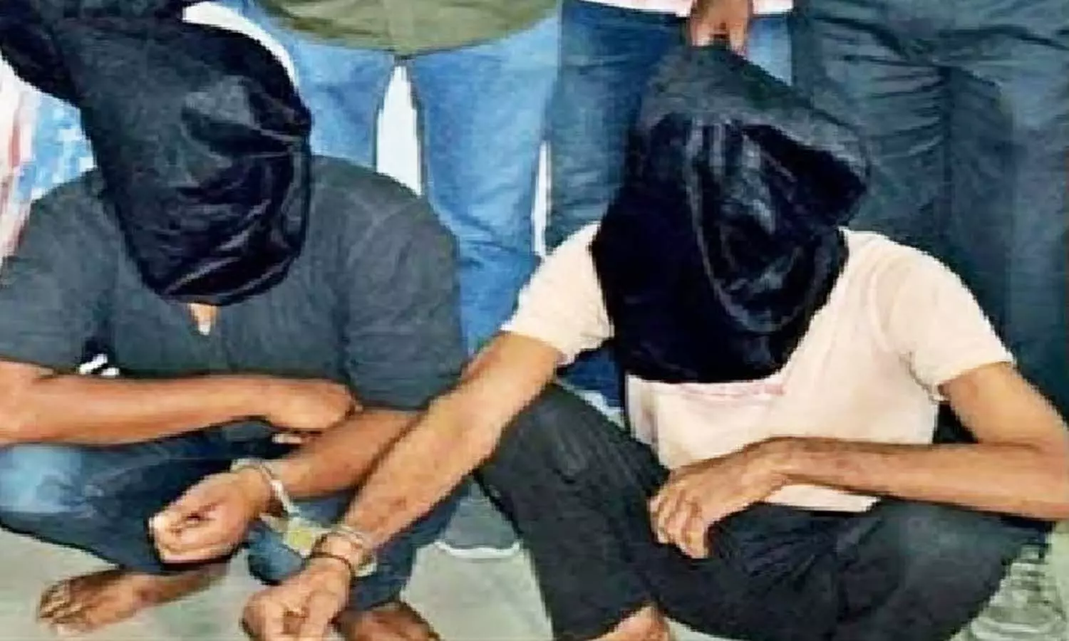 एमपी ग्वालियर के हाइवे में दंपत्ति से लूट करने वाले दो आरोपियों को पुलिस ने दबोचा एमपी ग्वालियर के हाइवे में दंपत्ति से लूट करने वाले दो आरोपियों को पुलिस ने दबोचा