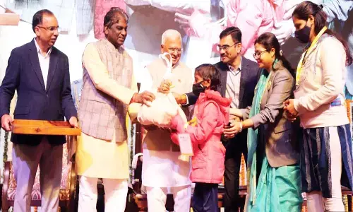 अनूपपुर व उमरिया जिले के टीबी मरीजों के खातों में पहुंची सप्लीमेंट्री डाइट की राशि अनूपपुर व उमरिया जिले के टीबी मरीजों के खातों में पहुंची सप्लीमेंट्री डाइट की राशि