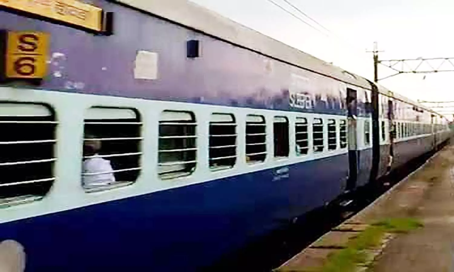 जबलपुर-हावड़ा एक्सप्रेस सहित अन्य ट्रेनों के रूट में किया गया बदलाव