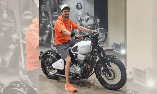 ऋतुराज गायकवाड़ ने खरीदी नई बाइक, कीमत 2.07 लाख, जानें स्पेसिफिकेशन