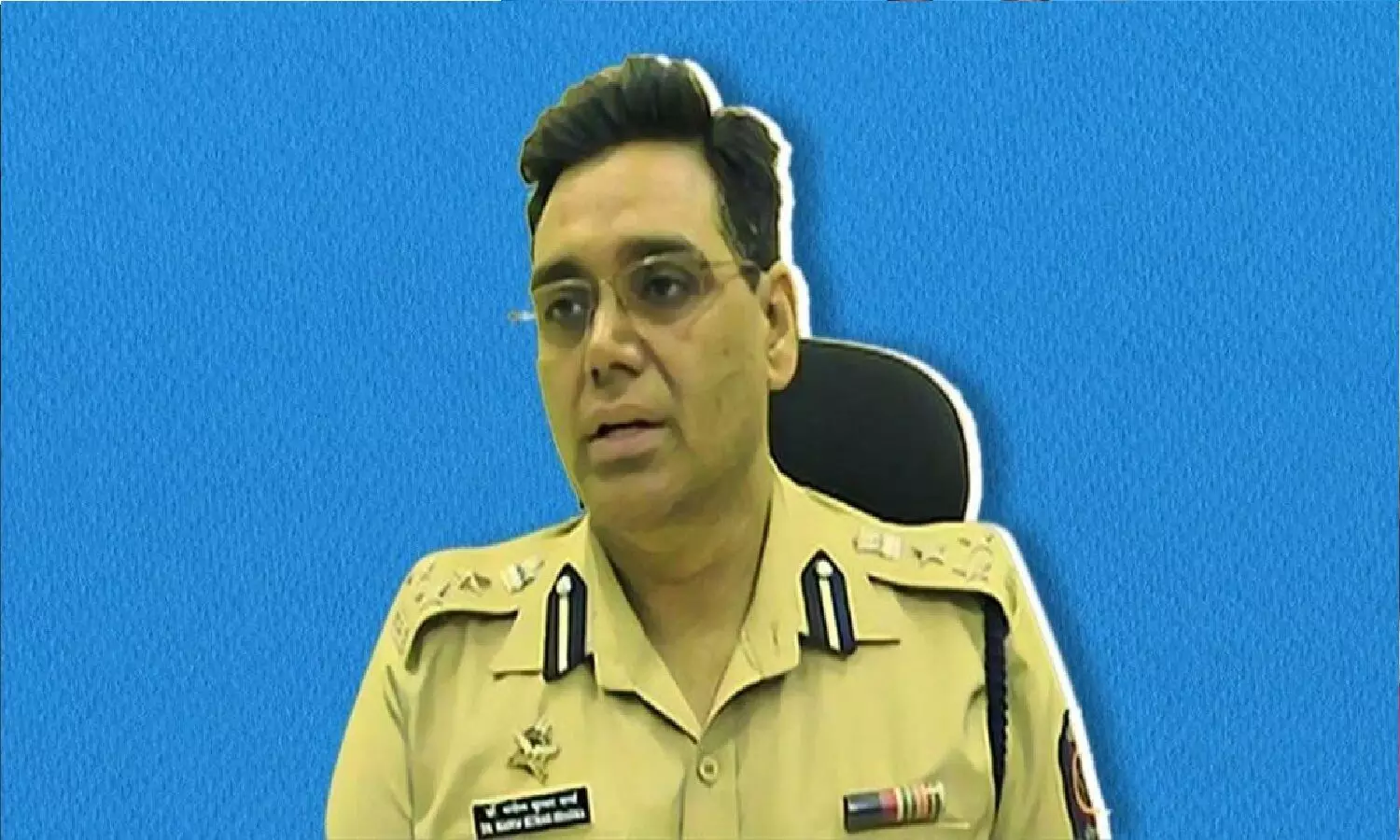 12th फेल हुए, टेंपो चलाया, भिखारियों के साथ दिन गुजारे और गर्लफ्रेंड ने साथ दिया तो बन गए IPS अधिकारी