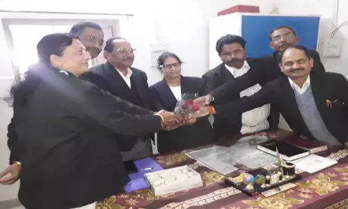 रीवा: शशि तिवारी ने लोक अभियोजक का प्रभार ग्रहण किया रीवा: शशि तिवारी ने लोक अभियोजक का प्रभार ग्रहण किया