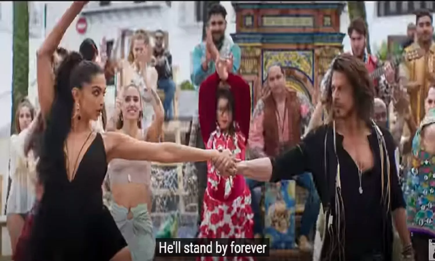 Sarcasm: Jhoome Jo Pathaan गाने को देखकर अब इन लोगों की भावनाएं आहत होंगी