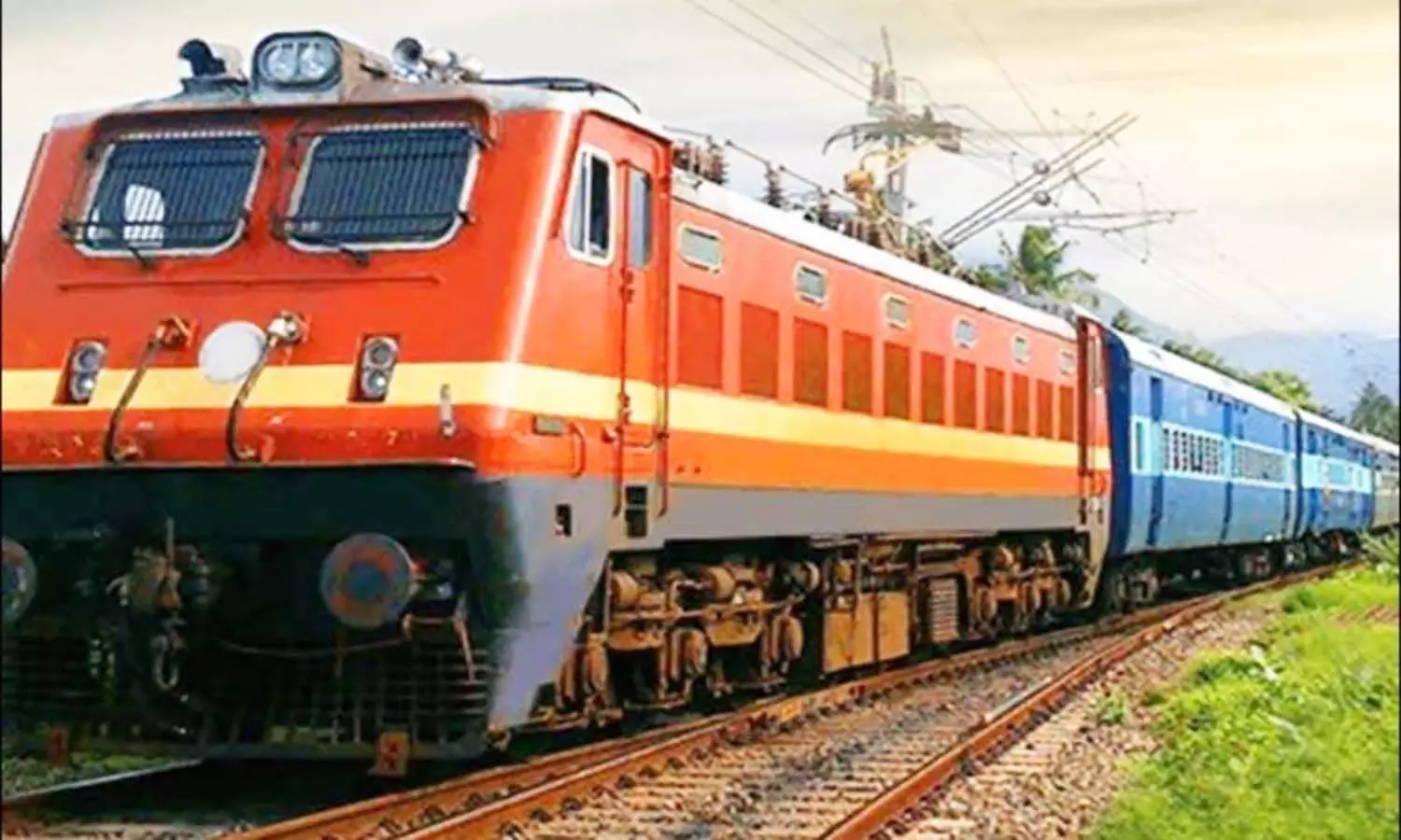 सात ज्योर्तिलिंग सहित शिर्डी और द्वारका की सैर कराएगी स्वदेश दर्शन ट्रेन सात ज्योर्तिलिंग सहित शिर्डी और द्वारका की सैर कराएगी स्वदेश दर्शन ट्रेन