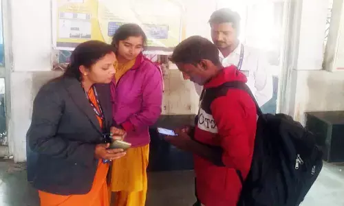 अनारक्षित टिकट के लिए यूटीएस मोबाइल ऐप, लोगों को रेल यात्रा करना हुआ आसान