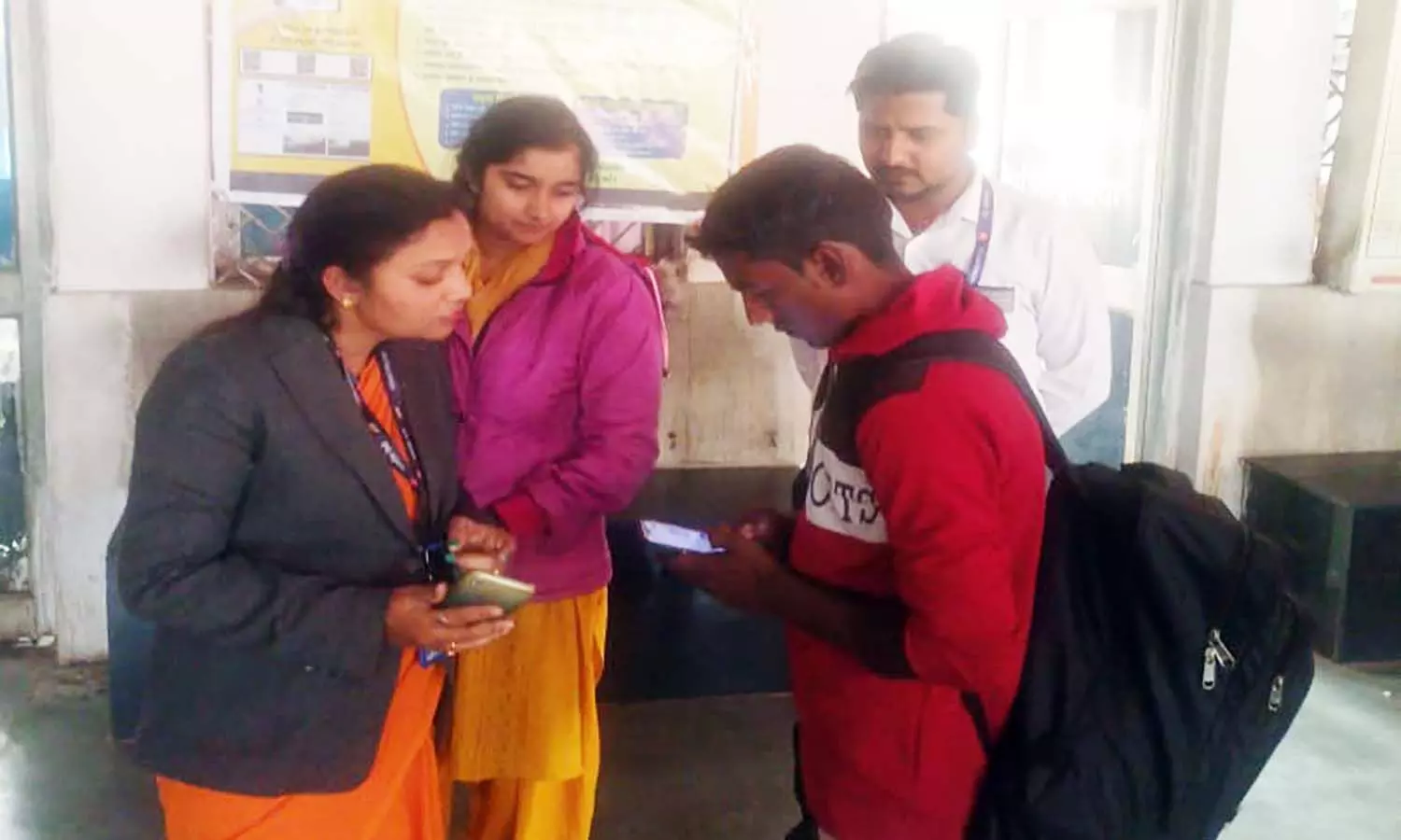 अनारक्षित टिकट के लिए यूटीएस मोबाइल ऐप, लोगों को रेल यात्रा करना हुआ आसान अनारक्षित टिकट के लिए यूटीएस मोबाइल ऐप, लोगों को रेल यात्रा करना हुआ आसान