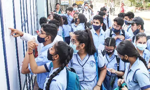 सीबीएसई ने नोटिस किया जारीः बोर्ड परीक्षाओं की होगी वीडियोग्राफी, लापरवाही बरती तो लगेगा जुर्माना