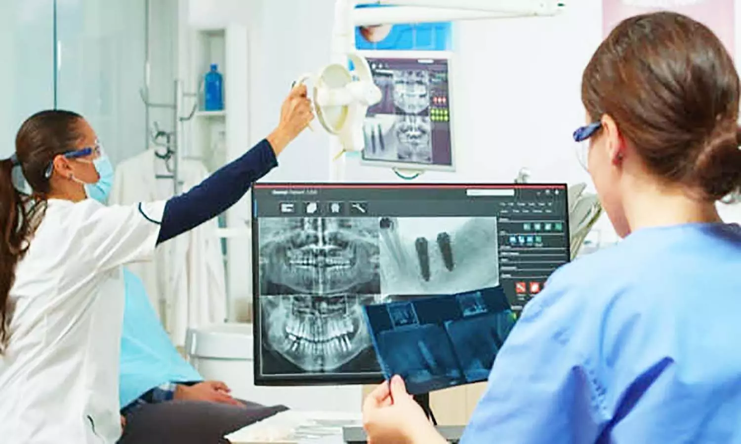 Assistant Radiographer Recruitment 2022: सहायक रेडियोग्राफर के पदों पर निकली वैकेंसी, अभ्यर्थी आयु सीमा व चयन प्रक्रिया जान लें