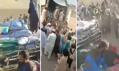 पाकिस्तान में आटे के लिए भगदड़, एक की मौत, यहां 150 रुपए किलो मिल रहा