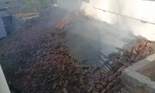 MP Rewa: मनगवां में सिलेंडर लीकेज से घर में लगी आग! मां सहित एक साल का बच्चा जिंदा जल गया