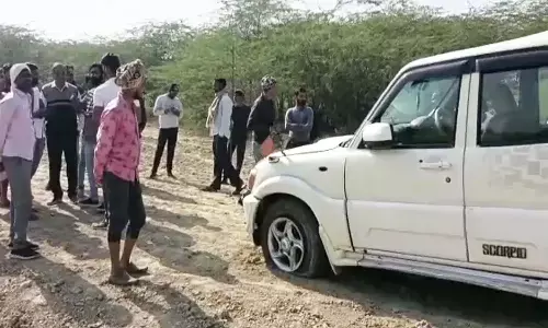 एमपी भिंड में कट्टा अड़ाकर व्यापारी से लूट लिए 14 लाख, टायर फटा तो स्कार्पियो छोड़कर भाग गए बदमाश