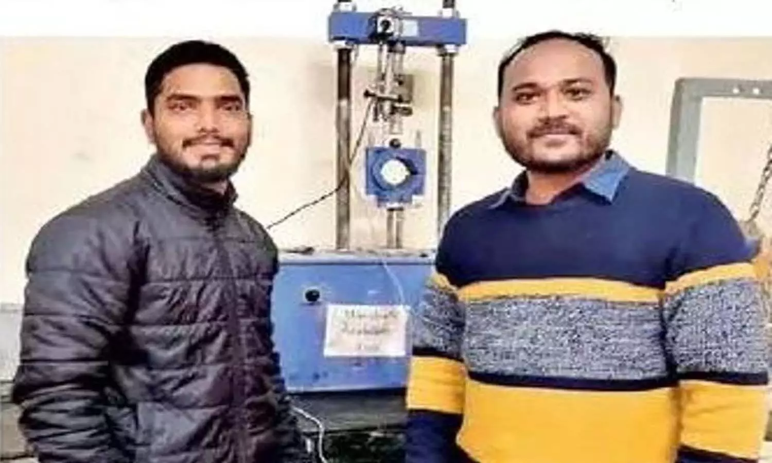 एमपी के छात्र ने किया रिसर्च, सिगरेट बड्स और स्टील स्लैग के मिश्रण से बनाई जा सकती है मजबूत सड़क एमपी के छात्र ने किया रिसर्च, सिगरेट बड्स और स्टील स्लैग के मिश्रण से बनाई जा सकती है मजबूत सड़क