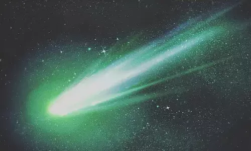 आज रात आसमान में दिखेगा Green Comet जो 50,000 साल पहले दिखा था, ग्रीन कॉमेट का नजारा कैसे मिलेगा जान लीजिये आज रात आसमान में दिखेगा Green Comet जो 50,000 साल पहले दिखा था, ग्रीन कॉमेट का नजारा कैसे मिलेगा जान लीजिये