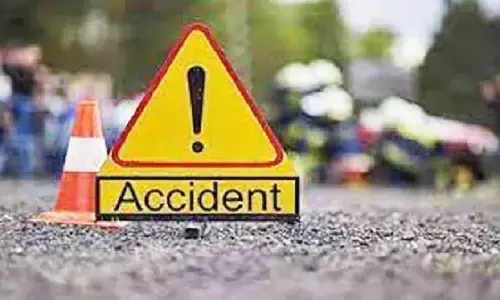 सतना जिले में भीषण सड़क हादसा, खड़े ट्रक में दो बाइक टकराई, 3 की मौत, 1 गंभीर