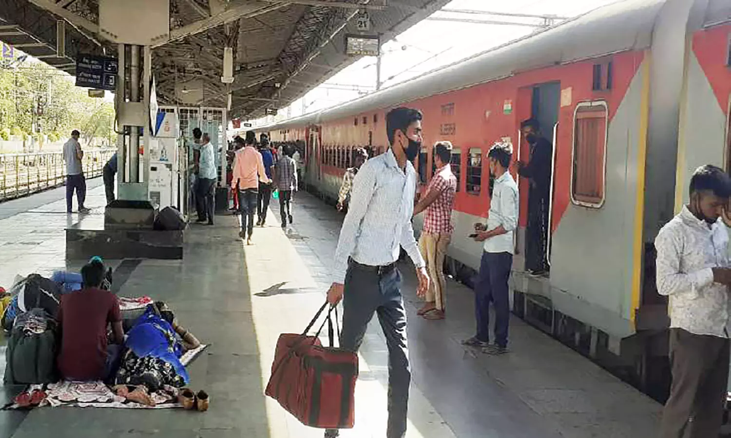 रेल यात्रियों को राहत, तीन जोड़ी स्पेशल ट्रेनों की संचालन अवधि बढ़ी