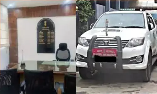 MP News: फर्जी डिग्री से जीवनभर सरकारी अफसर बना रहा, रिटायरमेंट के बाद पोल खुल गई, अब बुढ़ापे में जेल होगी MP News: फर्जी डिग्री से जीवनभर सरकारी अफसर बना रहा, रिटायरमेंट के बाद पोल खुल गई, अब बुढ़ापे में जेल होगी