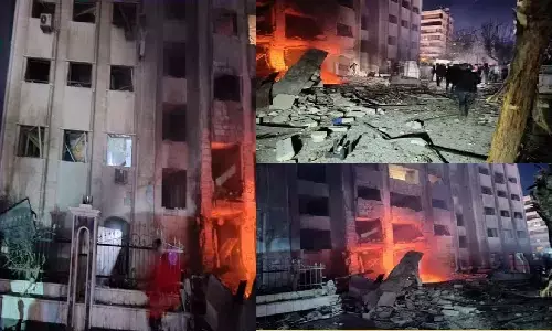 Israel ने Syria की राजधानी Damascus में मिसाइल हमला किया, 15 लोगों की मौत हो गई Israel ने Syria की राजधानी Damascus में मिसाइल हमला किया, 15 लोगों की मौत हो गई