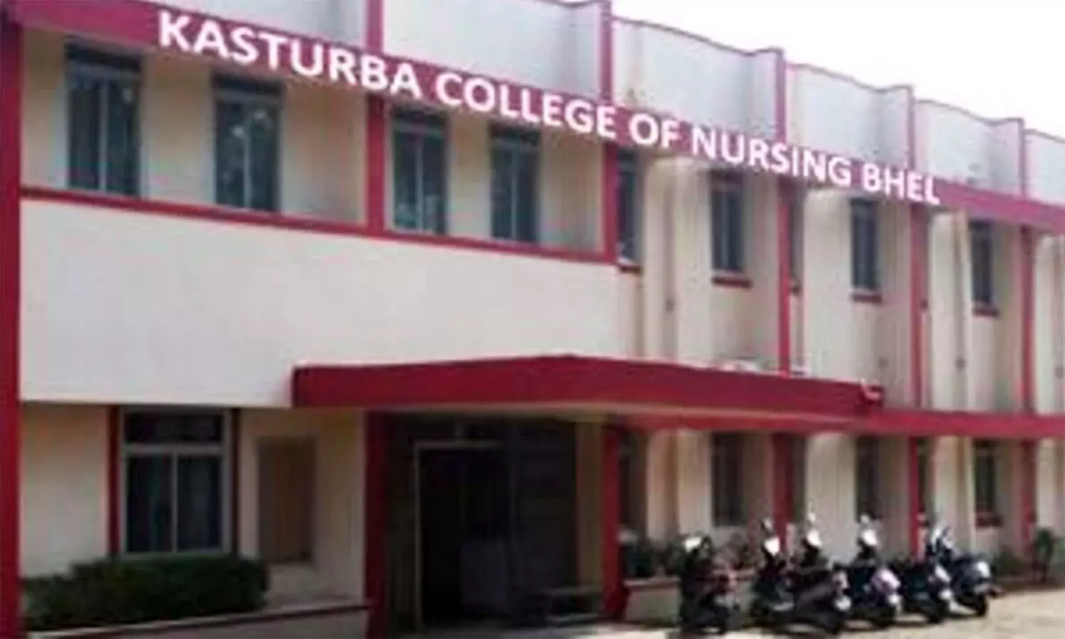 MP News: नर्सिंग में दूसरे परीक्षार्थी की जगह बैठकर पेपर दे रही थी छात्रा, मास्क हटाया तो खुल गया राज MP News: नर्सिंग में दूसरे परीक्षार्थी की जगह बैठकर पेपर दे रही थी छात्रा, मास्क हटाया तो खुल गया राज