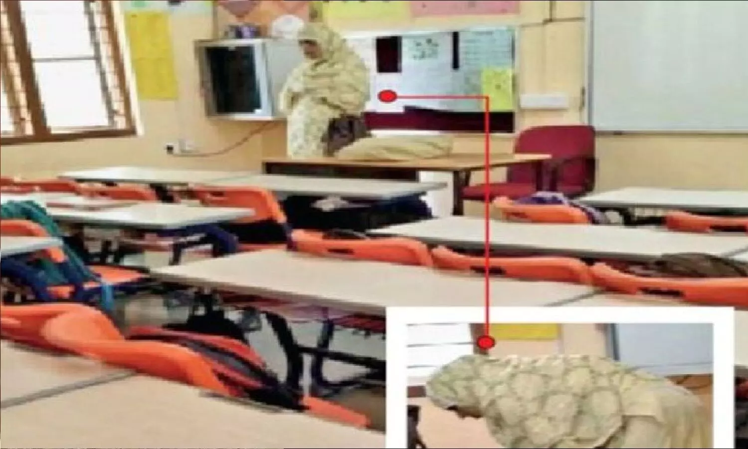 भोपाल में CM Rise School में दो मुस्लिम टीचर्स ने पढ़ी नमाज! सरकार ने क्या एक्शन लिया? भोपाल में CM Rise School में दो मुस्लिम टीचर्स ने पढ़ी नमाज! सरकार ने क्या एक्शन लिया?