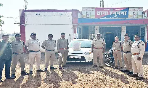 रीवा में 21 किलो गांजा के साथ दबोचे गए तीन तस्कर, कार से ला रहे थे खेप