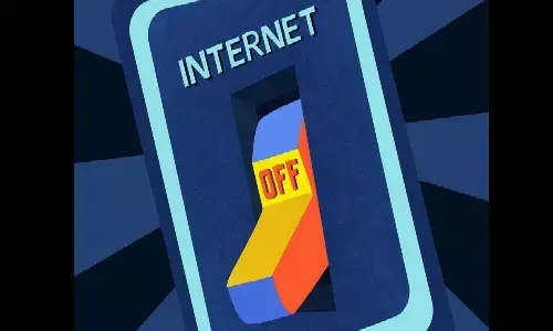 गंभीर परिस्थिति में सरकार इंटरनेट क्यों बंद करवा देती है? इंटरनेट बंद करवाने पर कितना नुकसान होता है? गंभीर परिस्थिति में सरकार इंटरनेट क्यों बंद करवा देती है? इंटरनेट बंद करवाने पर कितना नुकसान होता है?