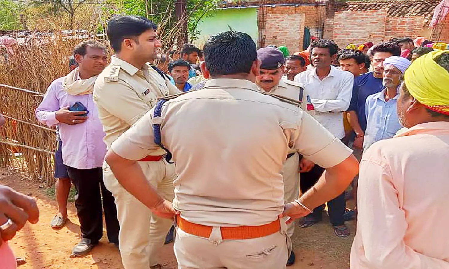 रीवा में देवर ने भाभी पर फावड़े से किया ताबड़तोड़ प्रहार, तीन दिन बाद महिला की हो गई मौत