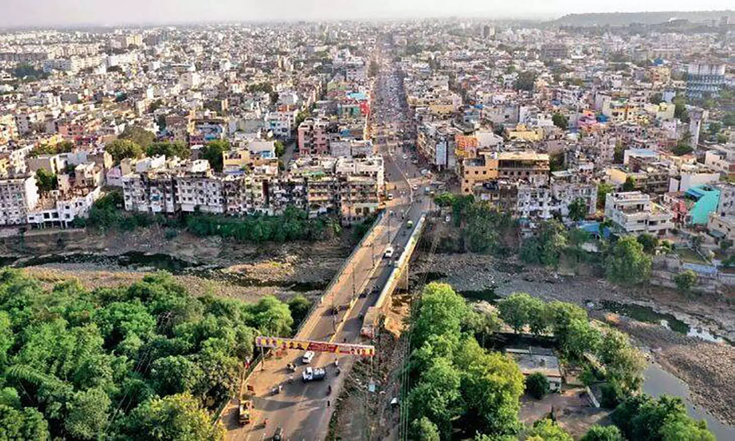 एक्शन मोड में शिवराज सरकारः एमपी में 18000 से अधिक अवैध निर्माण चिन्हित, 1 अप्रैल से तोड़ने की कार्रवाई होगी प्रारंभ