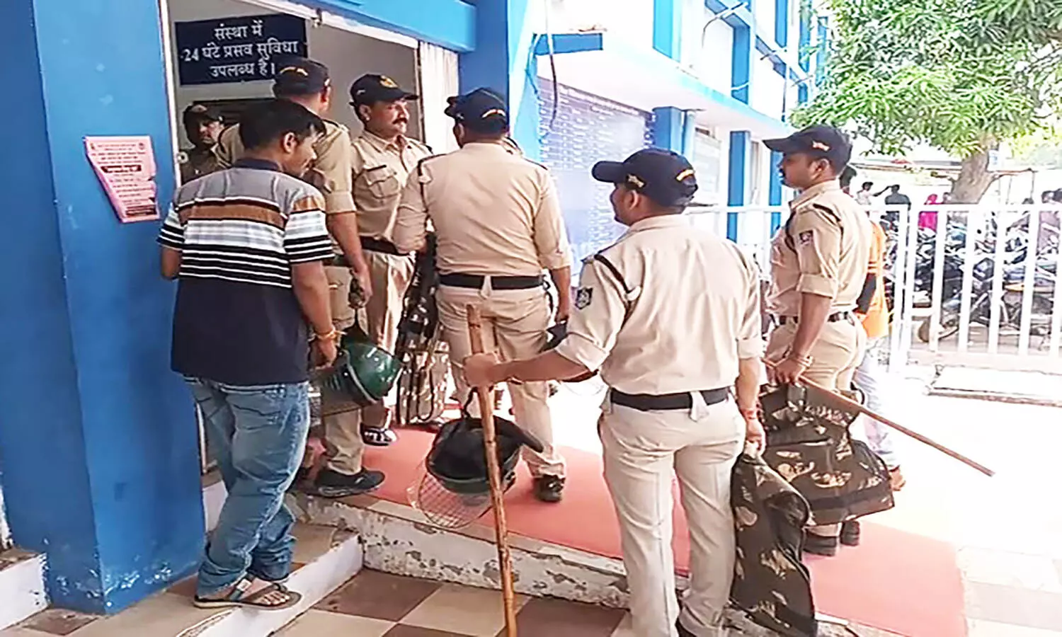 एमपी के पन्ना में मवेशी चराने को लेकर दो पक्षों में विवाद, फायरिंग में एक की मौत, 8 घायल