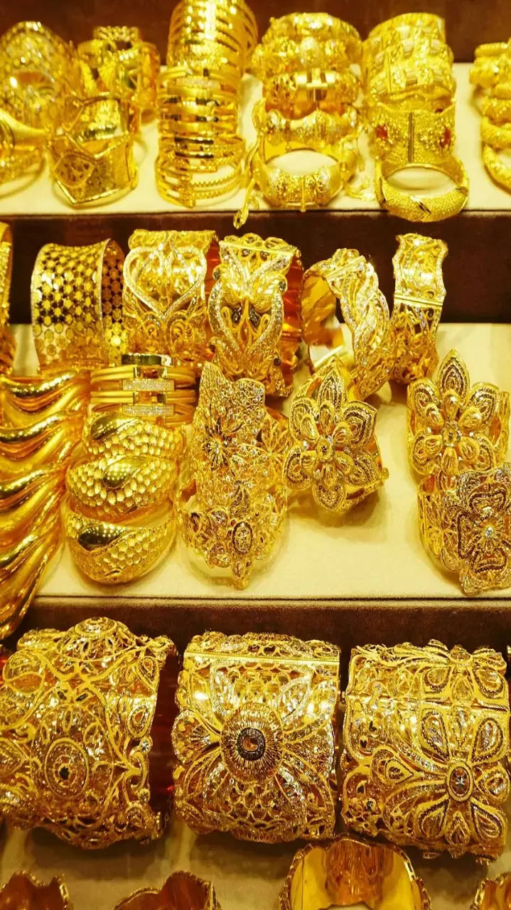 Gold : आज से बदल गए जेवर बेचने के नियम, जानें यहां