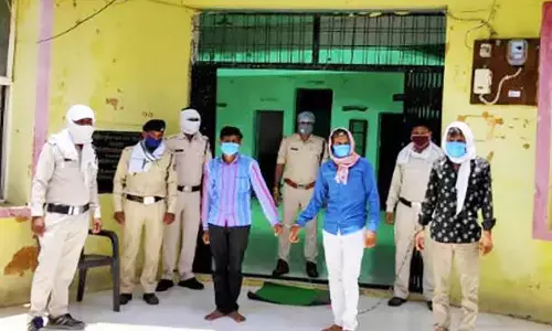 खंडवा में भाई और बहन को पेड़ से बांधा, एक घंटे तक बरसाए गए लाठी व कोड़े