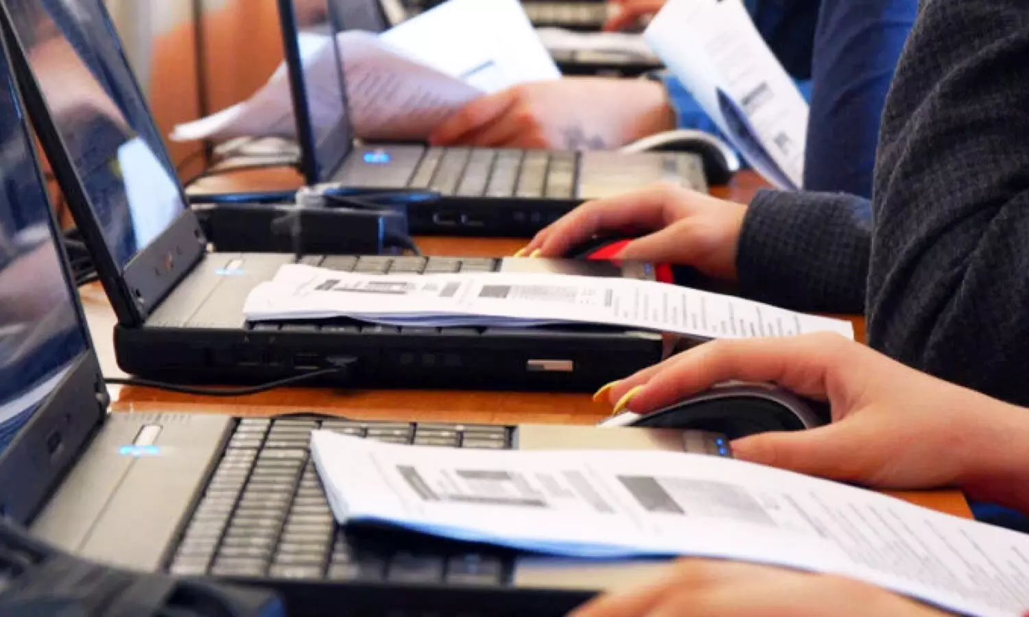 LIC ADO Result 2023: एलआईसी एडीओ प्रिलिम्स का रिजल्ट जारी, इस लिंक licindia.in से कर सकेंगे चेक LIC ADO Result 2023: एलआईसी एडीओ प्रिलिम्स का रिजल्ट जारी, इस लिंक licindia.in से कर सकेंगे चेक