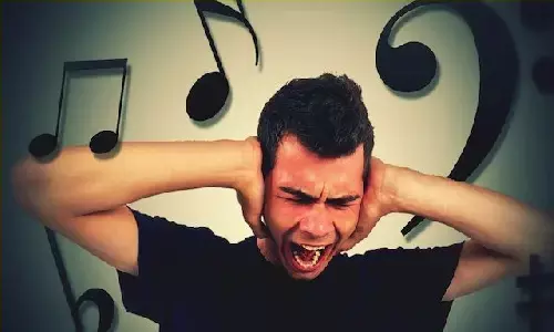 Why Do Some Songs Get Stuck in Your Head: कोई एक गाना दिनभर हमारे दिमाग में क्यों बजता रहता है?