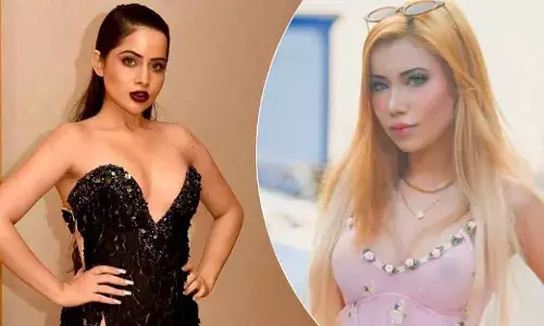 आ गई उर्फी जावेद की बड़ी बहन, छोटे कपड़े पहनने में दे रही Urfi को टक्कर, हॉट फोटो देख चकरा जाएगा सिर