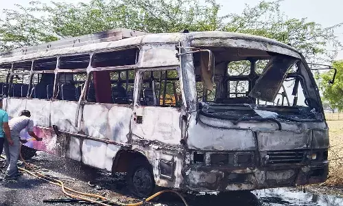 एमपी में चलती बस धू-धूकर जलने लगी, यात्रियों को सामान उठाने तक का नहीं मिला मौका, मची भगदड़