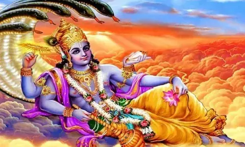 Apra Ekadashi 2023: अपरा एकादशी के दिन करें इन मंत्रों का जाप, भगवान विष्णु और माता लक्ष्मी की होगी कृपा