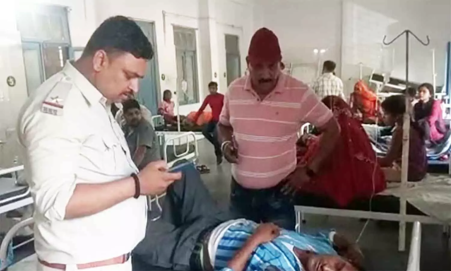 एमपी के उज्जैन में भीषण सड़क हादसा, बस-कंटेनर की भिड़ंत में पांच लोगों की मौत, 15 घायल