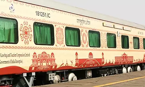 MP Bharat Gaurav Tourist Train: एमपी से 29 मई को रवाना होगी भारत गौरव पर्यटक ट्रेन, किराया व किन तीर्थस्थलों का कराएगी भ्रमण यहां पर जानें MP Bharat Gaurav Tourist Train: एमपी से 29 मई को रवाना होगी भारत गौरव पर्यटक ट्रेन, किराया व किन तीर्थस्थलों का कराएगी भ्रमण यहां पर जानें